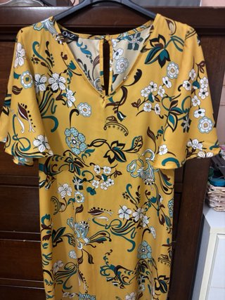 Abito lungo giallo floreale