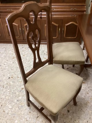 Mesa plegable y 6 sillas de comedor