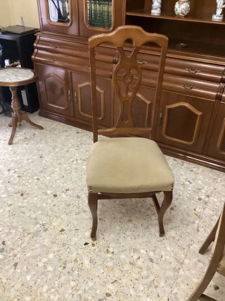 Mesa plegable y 6 sillas de comedor