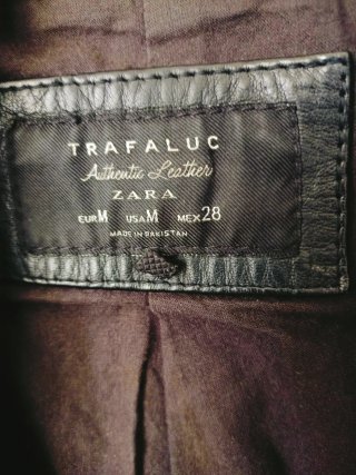 Chaqueta  de Piel Zara Negra