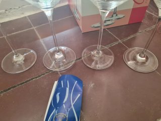 Juego 4 copas vino RONA Charme con caja