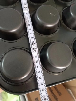 Stampo per muffin in metallo e salva salumi plast