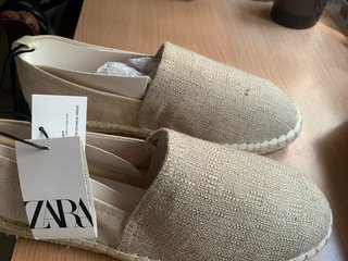Alpargatas Zara Hombre Beige