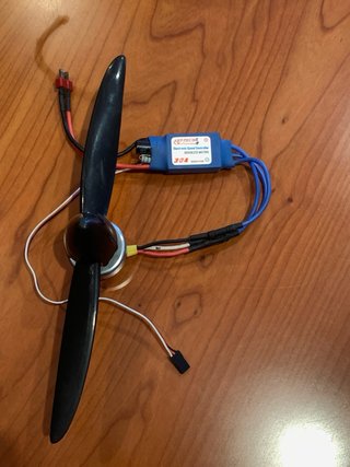 Motor Brushless + ESC + Hélice