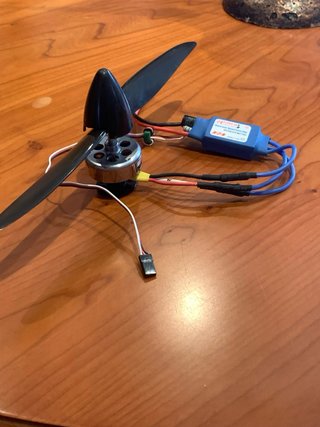 Motor Brushless + ESC + Hélice