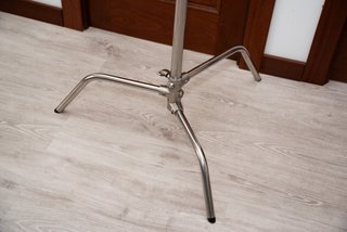 Soporte C Neewer Acero + Cabezal