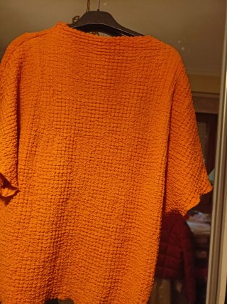 Blusa amarilla naranja