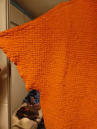 Blusa amarilla naranja