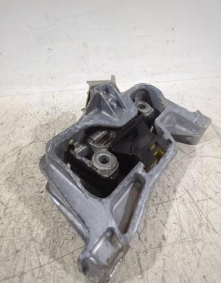 Soporte mercedes-benz 159736 a2462402517 clase b b