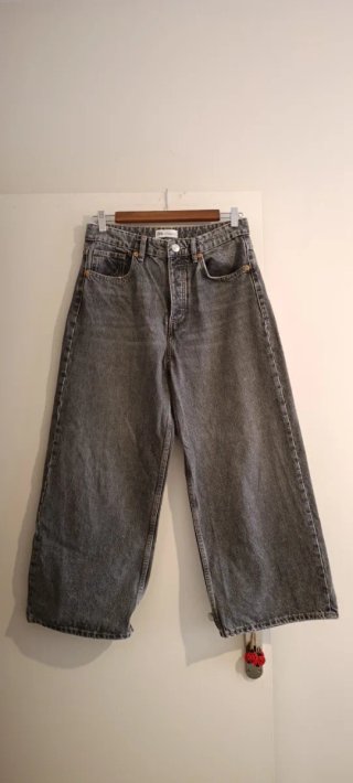 Vaqueros Zara Talle Alto Gris