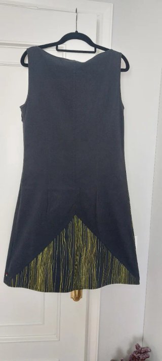 Vestido Skunkfunk Negro y Amarillo Talla M