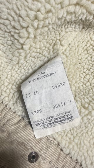 Chaqueta Levi's Pana Beige Forro Sherpa