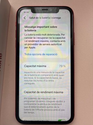iPhone 11 Rojo usado