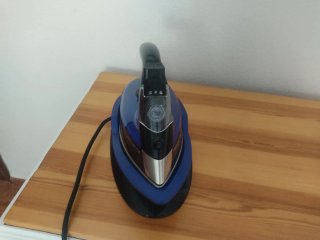 Plancha Rowenta 2400W Azul - Casi Nueva