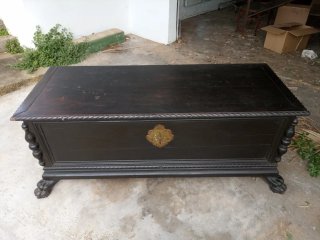 Baúl de caoba antiguo