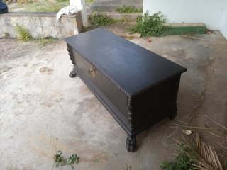 Baúl de caoba antiguo