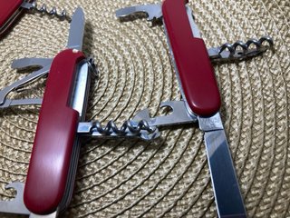 3 Canivetes Victorinox: Climber, Spartan, Waiter