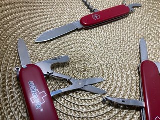 3 Canivetes Victorinox: Climber, Spartan, Waiter