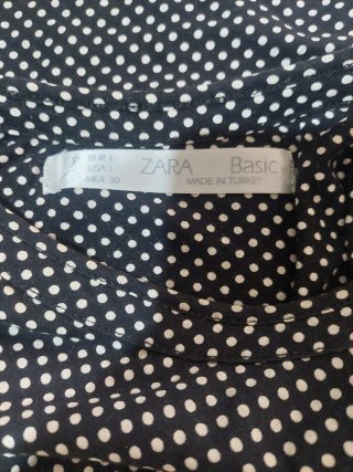 Camiseta manga corta Zara lunares manga corta