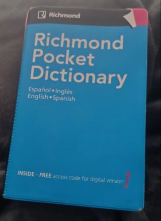 Richmond pocket dictionary español-inglés engli...