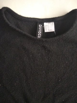Conjunto Negro Divided Crop Top y Falda