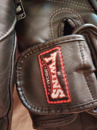Guantes Boxeo Twins Special 14 oz Negros
