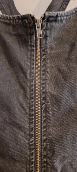 Peto falda jeans negro con cremallera