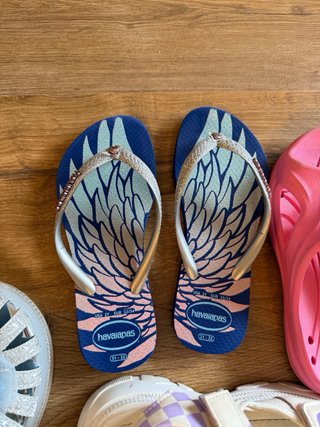 Lote Zapatos Niña: Sandalias y Chanclas