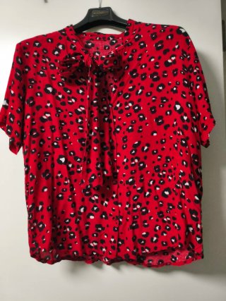 Camisa Kling Estampado Leopardo Roja