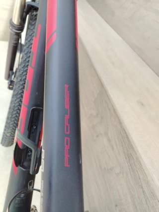 Bicicleta Trek Pro Calibre M/L Carbono 29