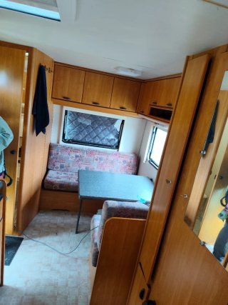Caravana Hobby 420