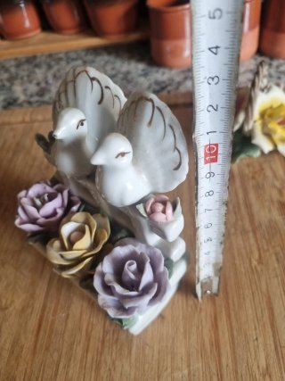 Lote 3 figuras cerámica flores y palomas