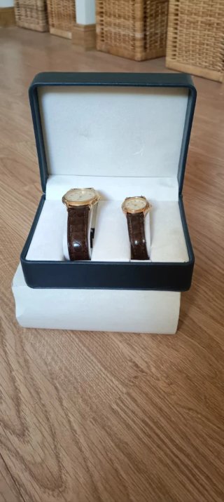Orologi da donna/uomo 8€ ciascuno