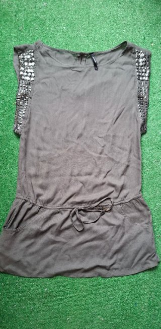 Vestido Bershka corto verde talla S
