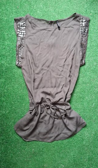 Vestido Bershka corto verde talla S