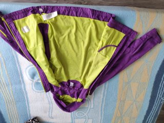 Chubasquero morado y verde niña