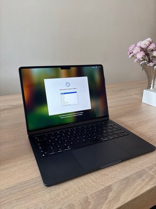 MacBook Air M2 16GB RAM Azul Medianoche