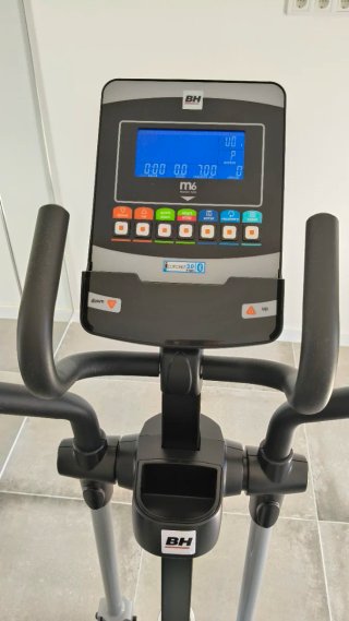 Bicicleta Elíptica BH i.Quantum nueva
