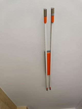 Mesa y 2 Sillas Cocina Naranja, regalo lámpara