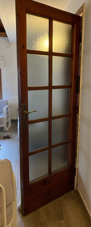 2 Puertas madera maciza con cristales