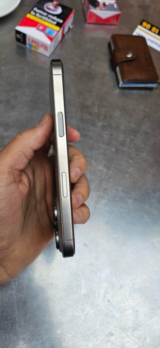 iPhone 16 Pro 256GB Plata
