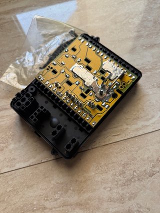 Caja fusibles BMW E30 Original