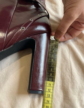 Botines burdeos con plataforma y tacón