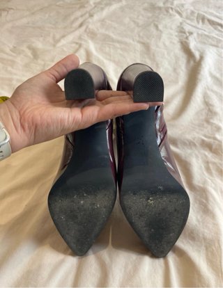 Botines burdeos con plataforma y tacón