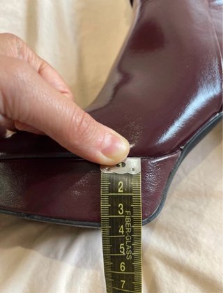 Botines burdeos con plataforma y tacón