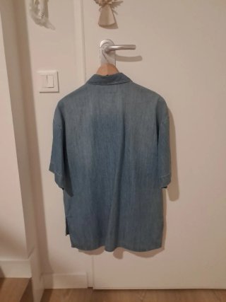Blusa vaquera Zara con volantes