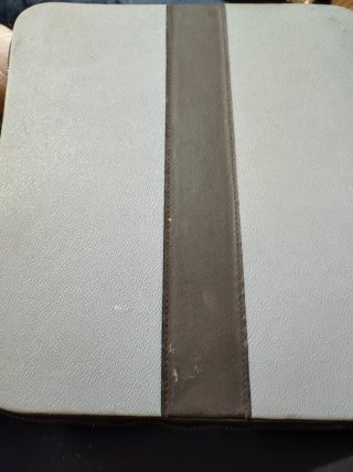 Máquina de escribir Olivetti Lettera 32