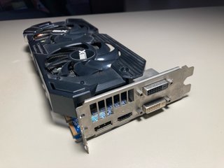 AMD Radeon HD7950 3 GB reparar?
