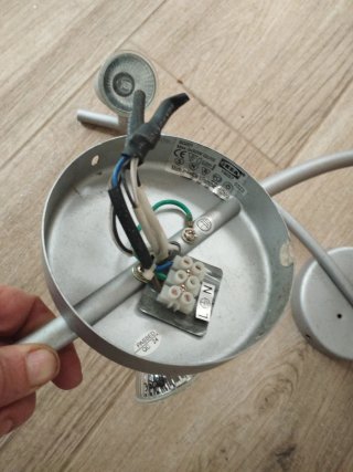 Aplique Ikea  de techo plateado