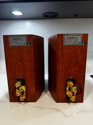 Altavoces Wharfedale Diamond 9.1 Marrón
